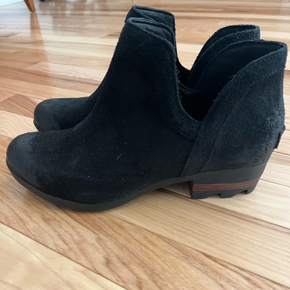 Sorel Black Suede Ankle Booties